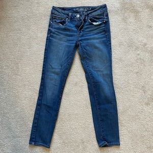 American Eagle Women’s Skinny Jeans - 4 short - medium blue